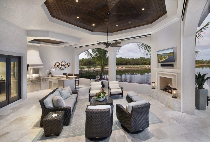 Outdoor Living Thanksgiving