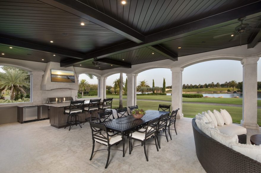 Outdoor Living Thanksgiving